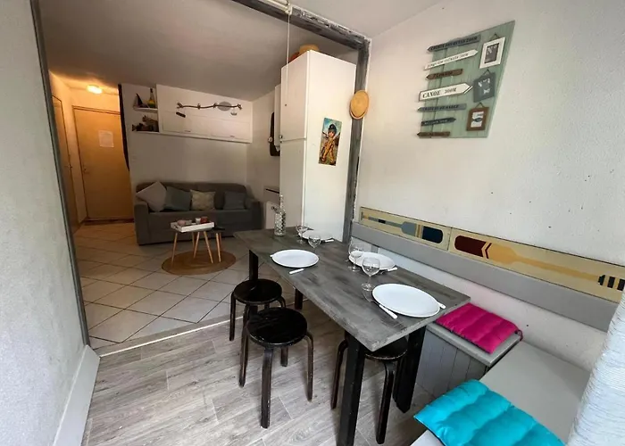 En Rez-de-chaussee Avec Terrasse A 4med301 Διαμέρισμα *